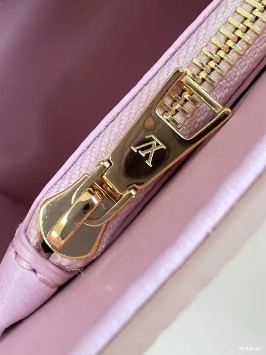 Cheap LOUIS TWIST VUITTON MM-23*17*9.5CM 0630